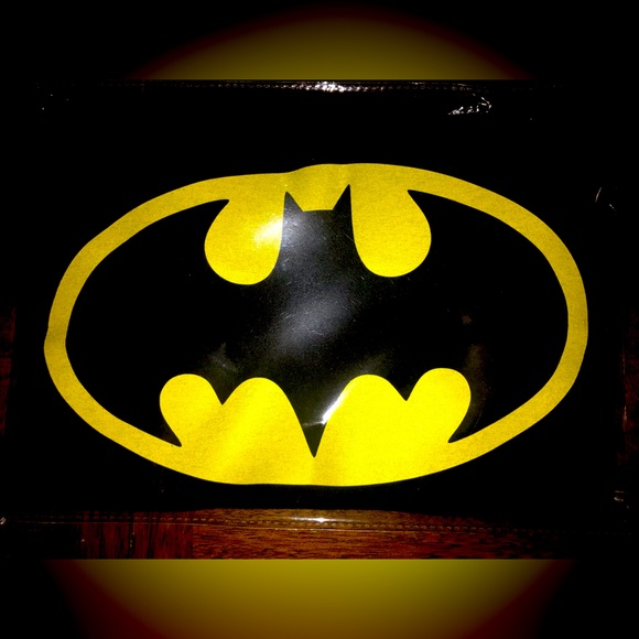 Batman Graphic T-Shirt - Picture 3 of 4